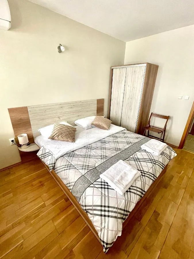 Sunny Apartment Varna